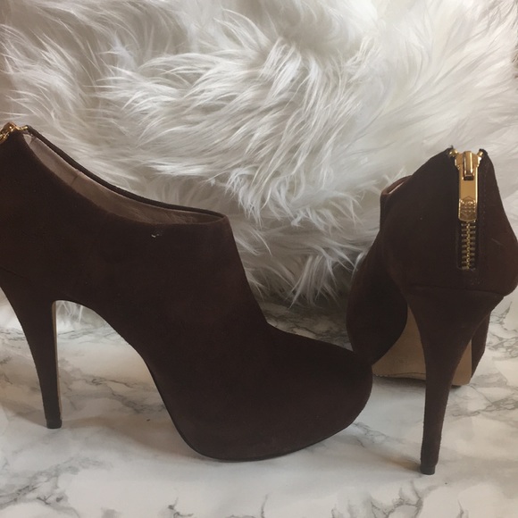 Vince Camuto Suede Booties - Picture 4 of 4